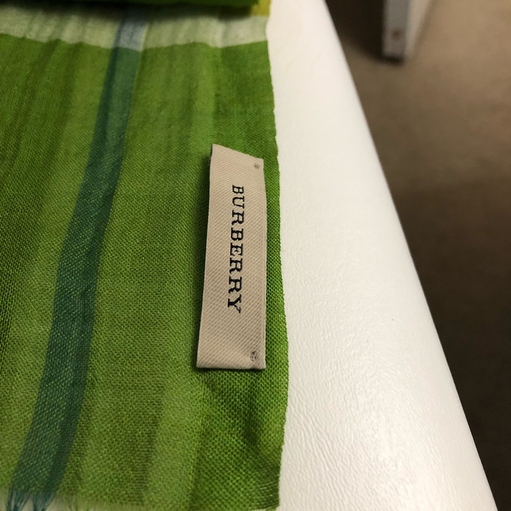 Burberry scarf